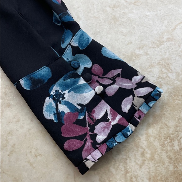 White House Black Market Blouse 4 Floral Tie Neck Women’s Black Blue Long Sleeve - Picture 7 of 12